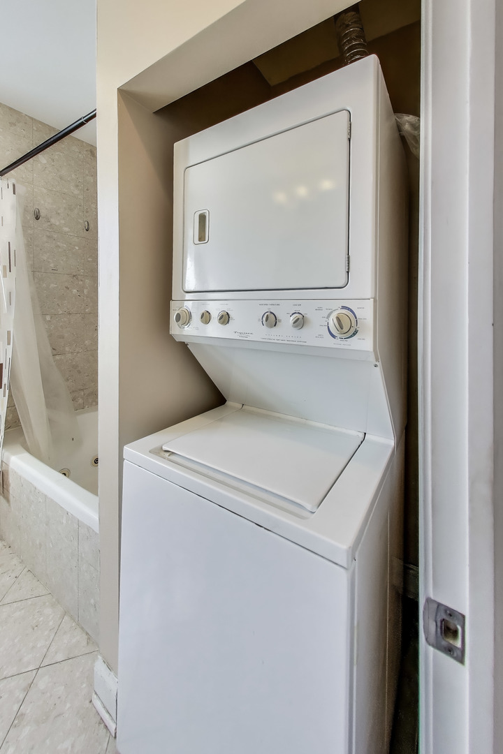 3215 N Francisco Avenue Unit: 3S