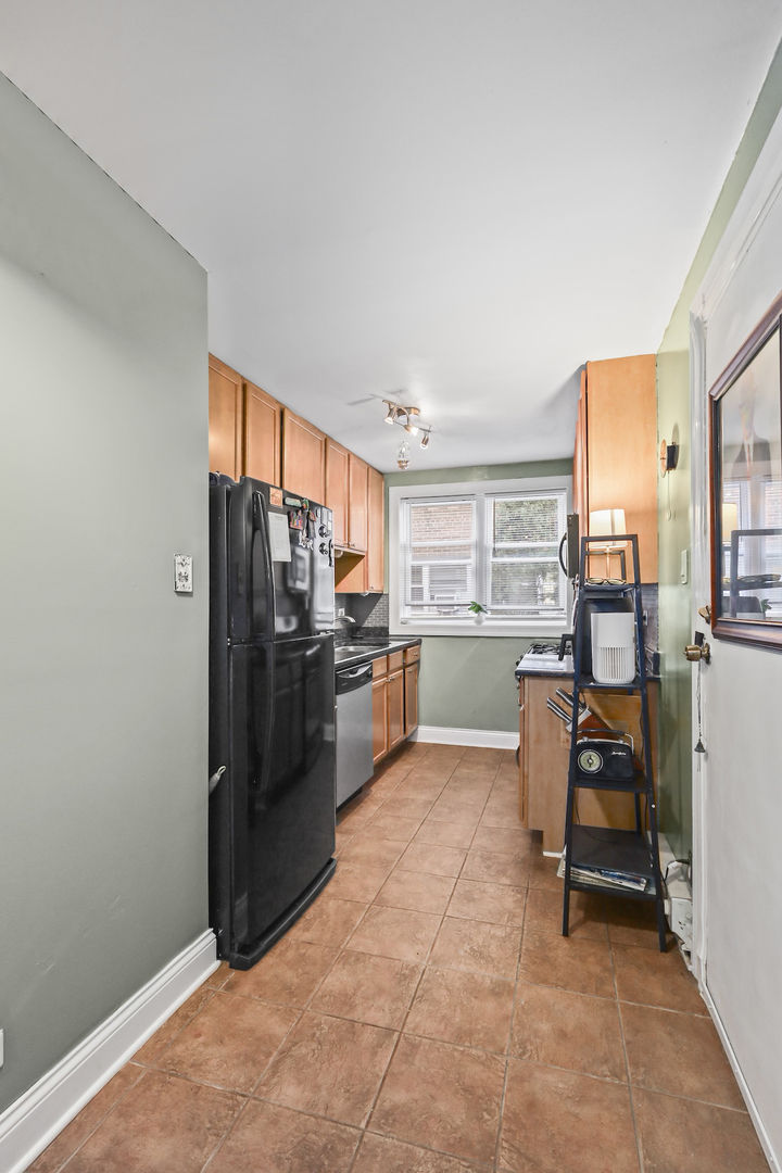 2626 W Catalpa Avenue Unit: 21