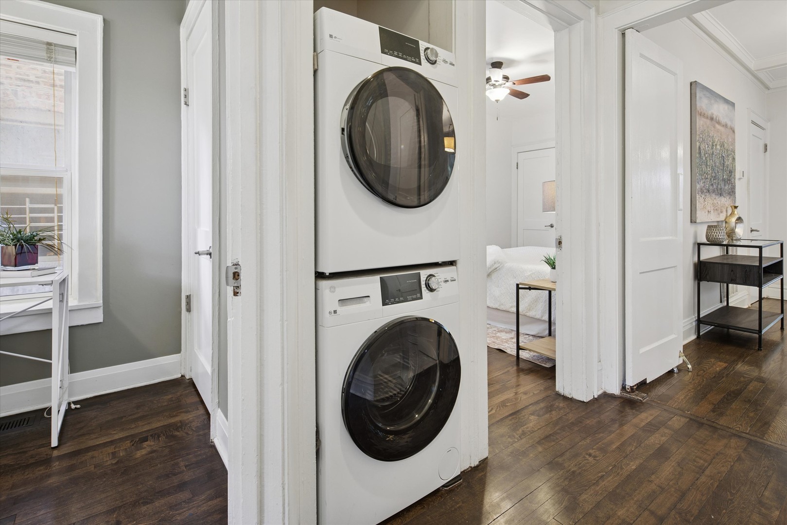 2617 W Leland Avenue Unit: 1