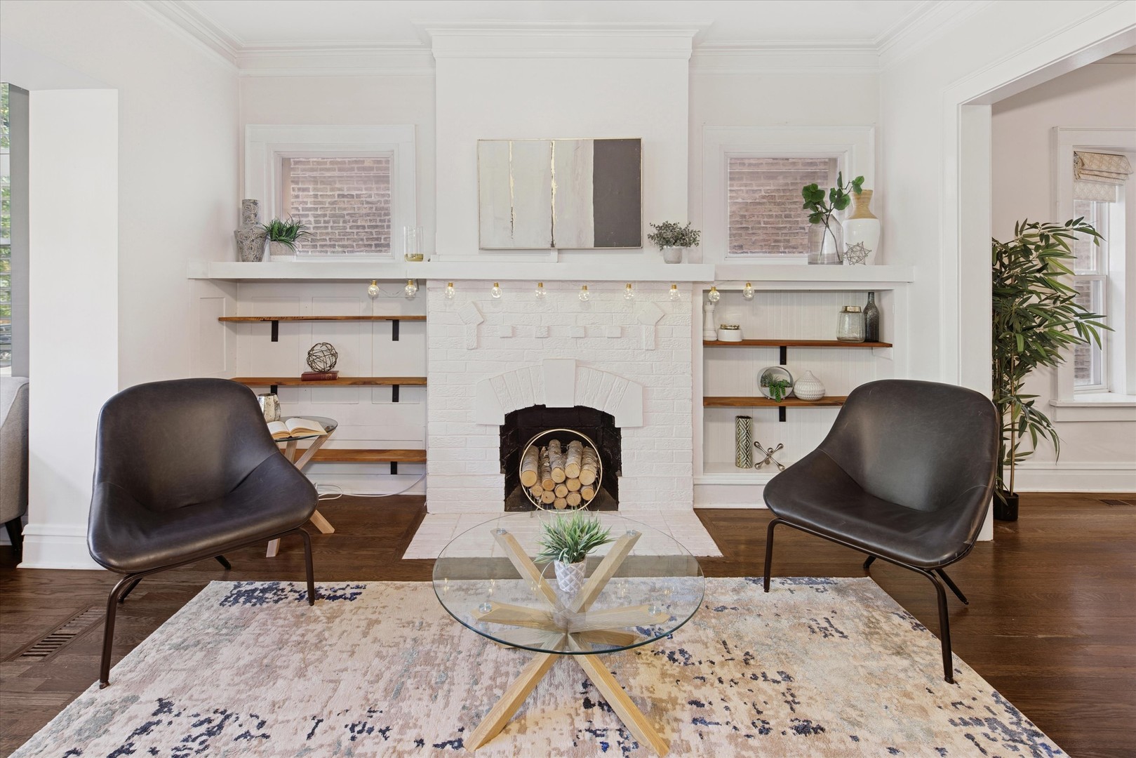 2617 W Leland Avenue Unit: 1