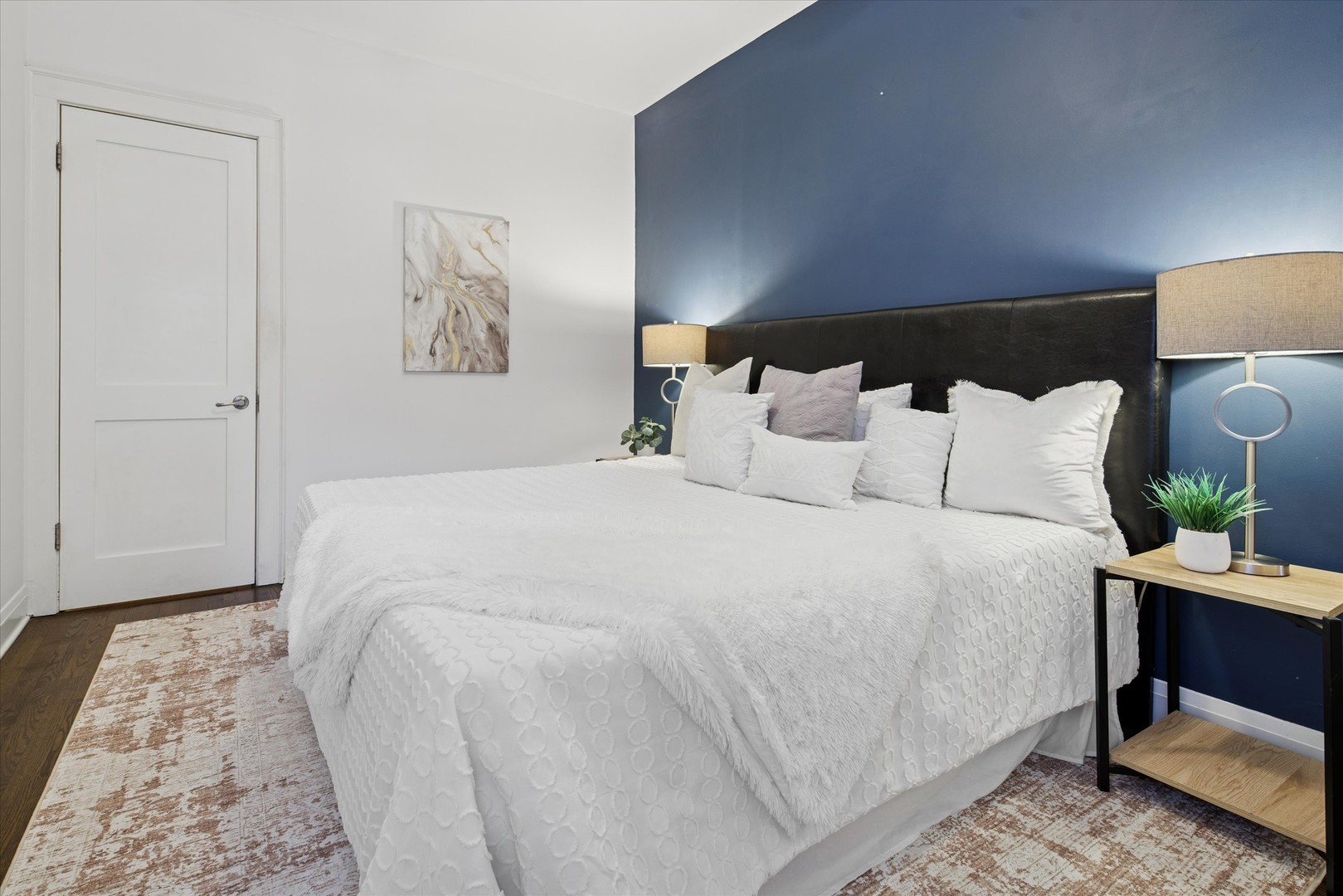 2617 W Leland Avenue Unit: 1