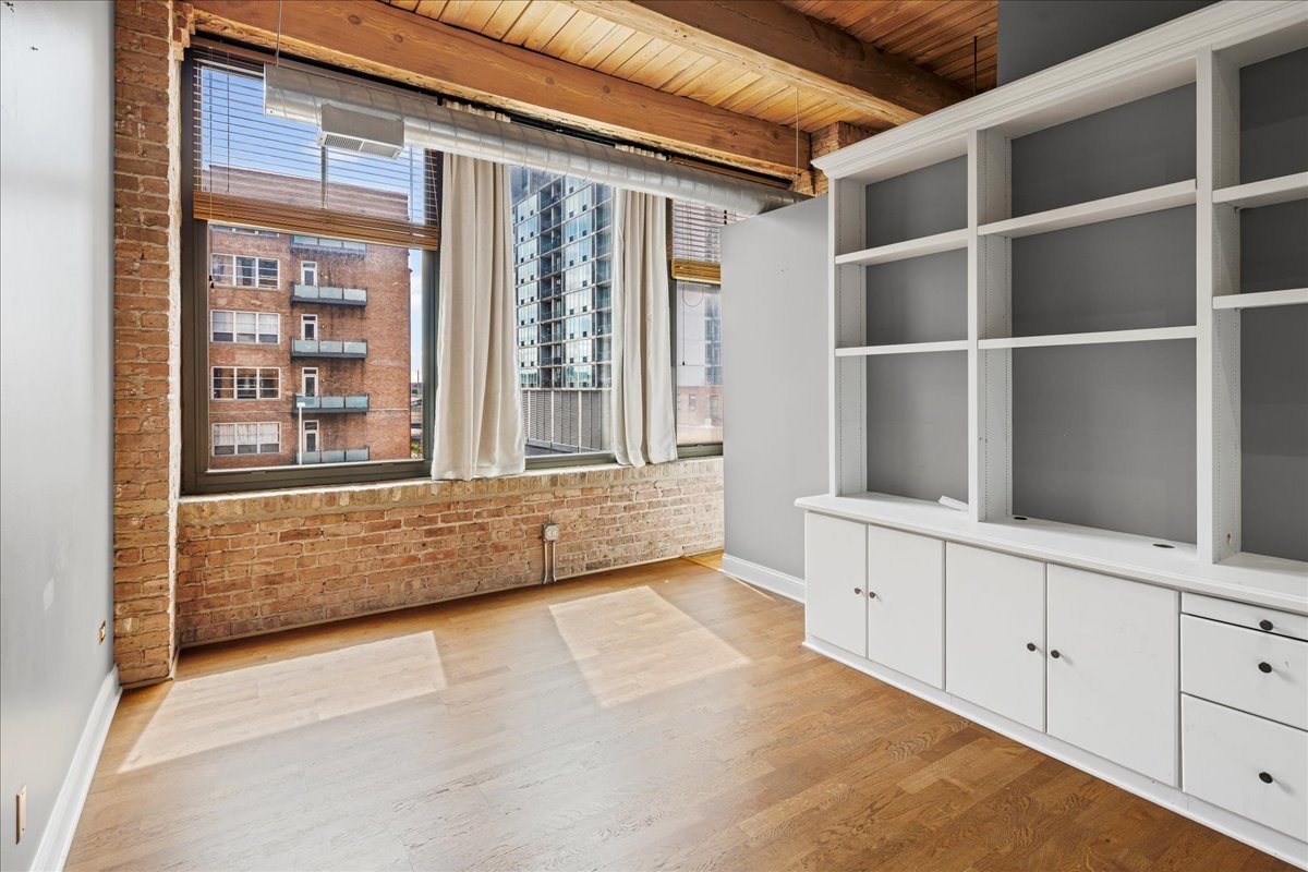 625 W Jackson Boulevard Unit: 404
