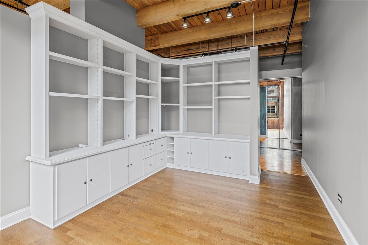 625 W Jackson Boulevard Unit: 404