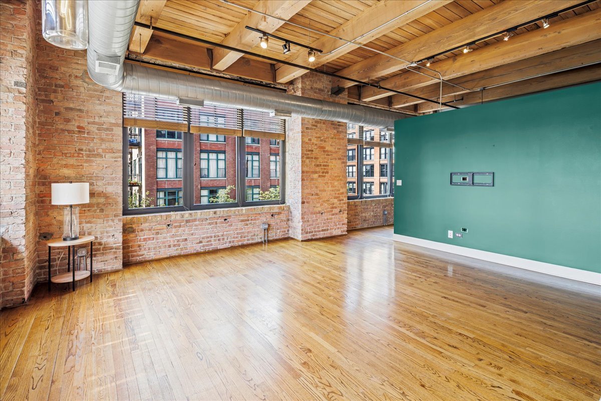 625 W Jackson Boulevard Unit: 404