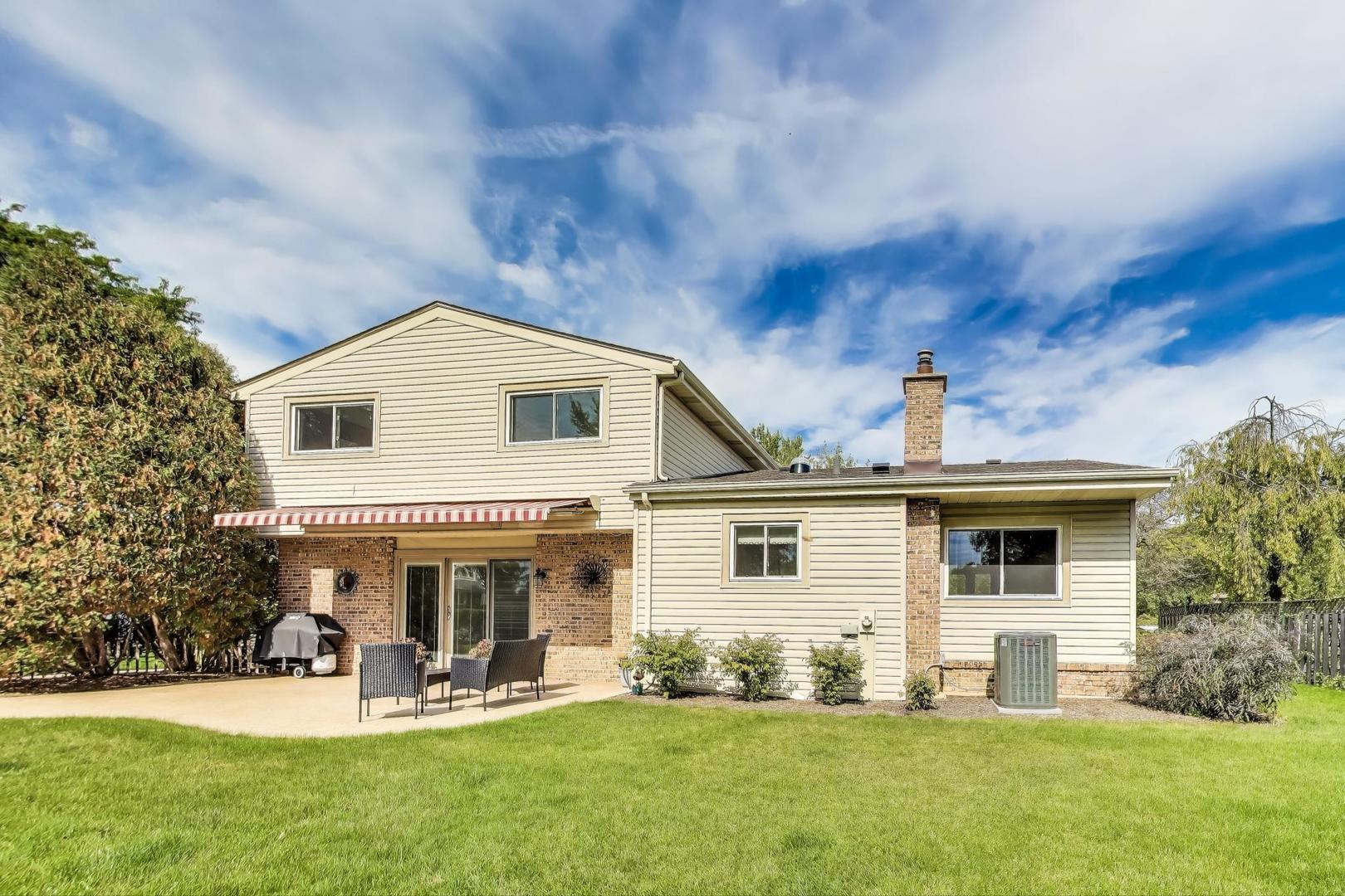 219 E Reseda Parkway