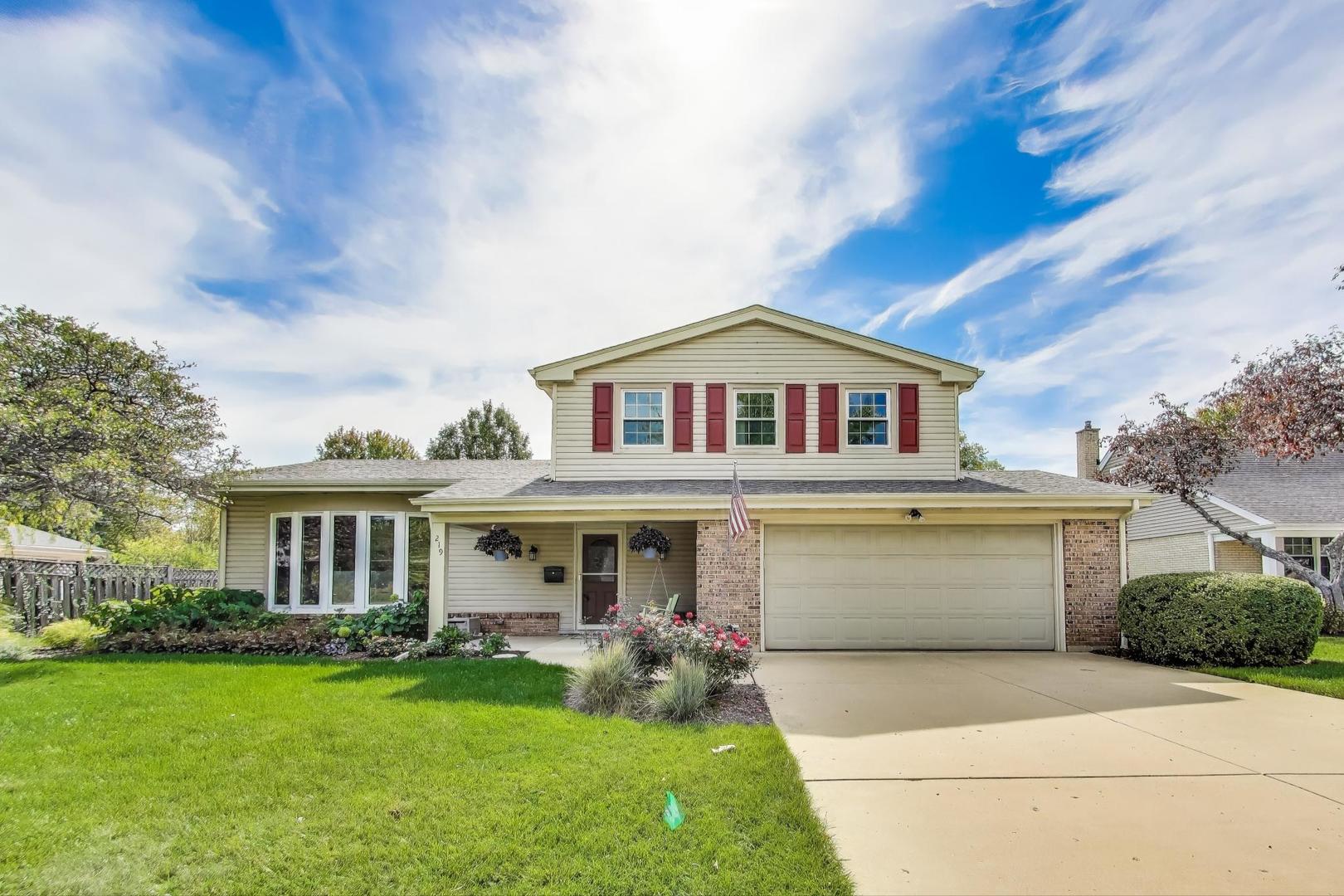 219 E Reseda Parkway