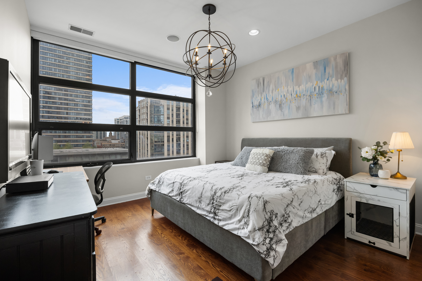 101 W Superior Street Unit: 906
