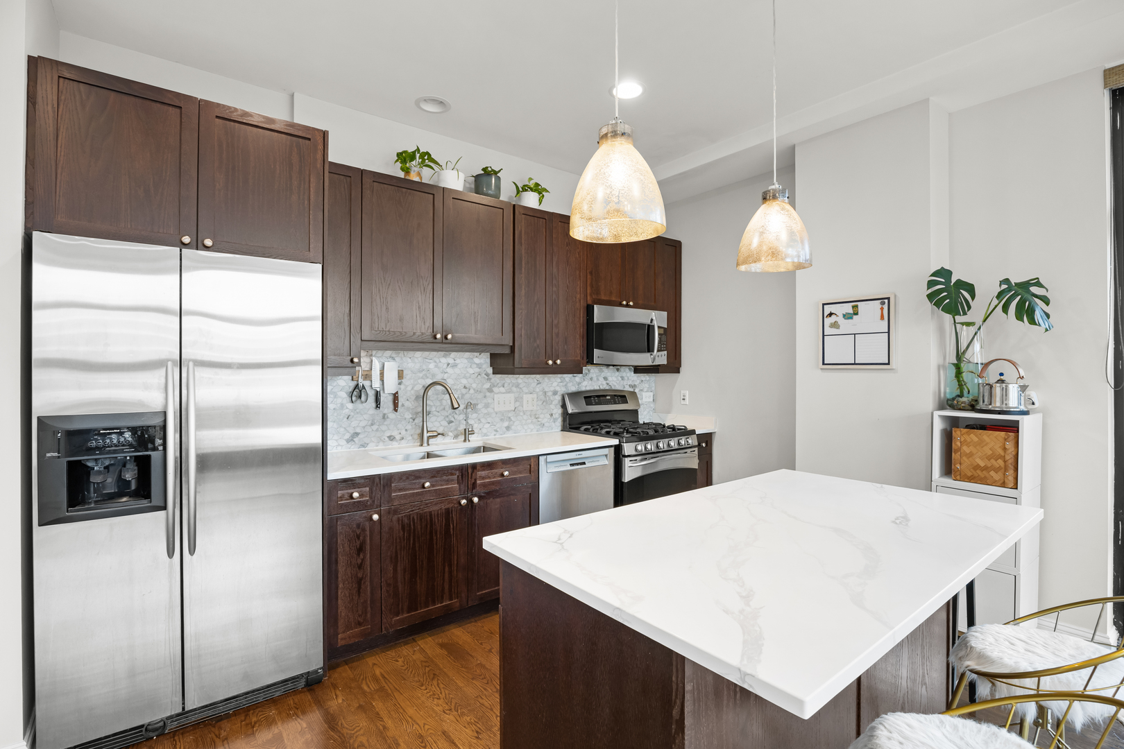 101 W Superior Street Unit: 906
