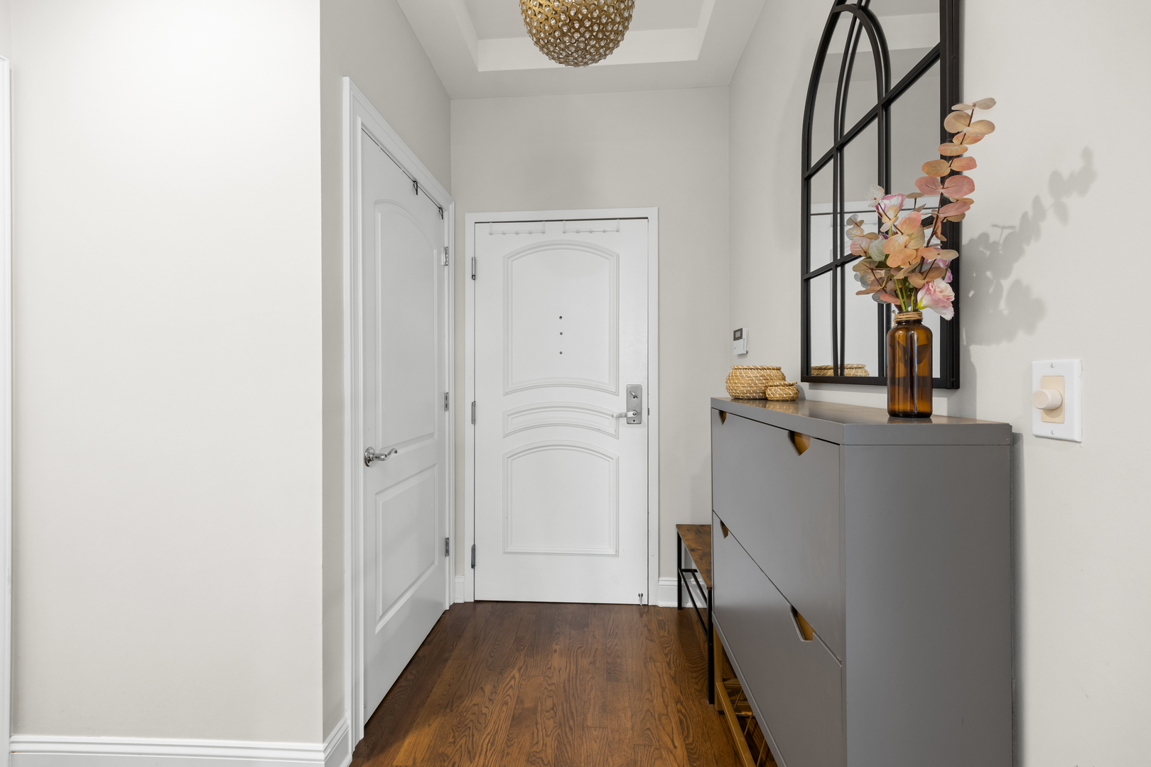 101 W Superior Street Unit: 906