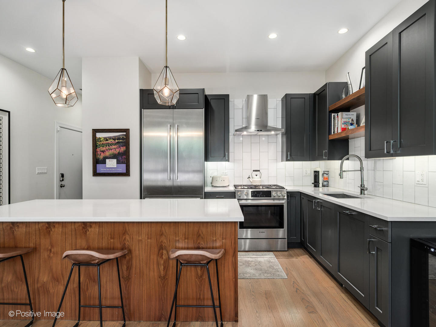 1513 W Ohio Street Unit: 2W