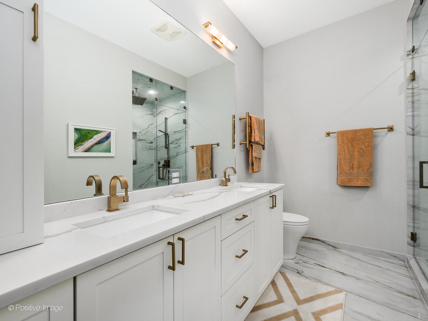 1513 W Ohio Street Unit: 2W