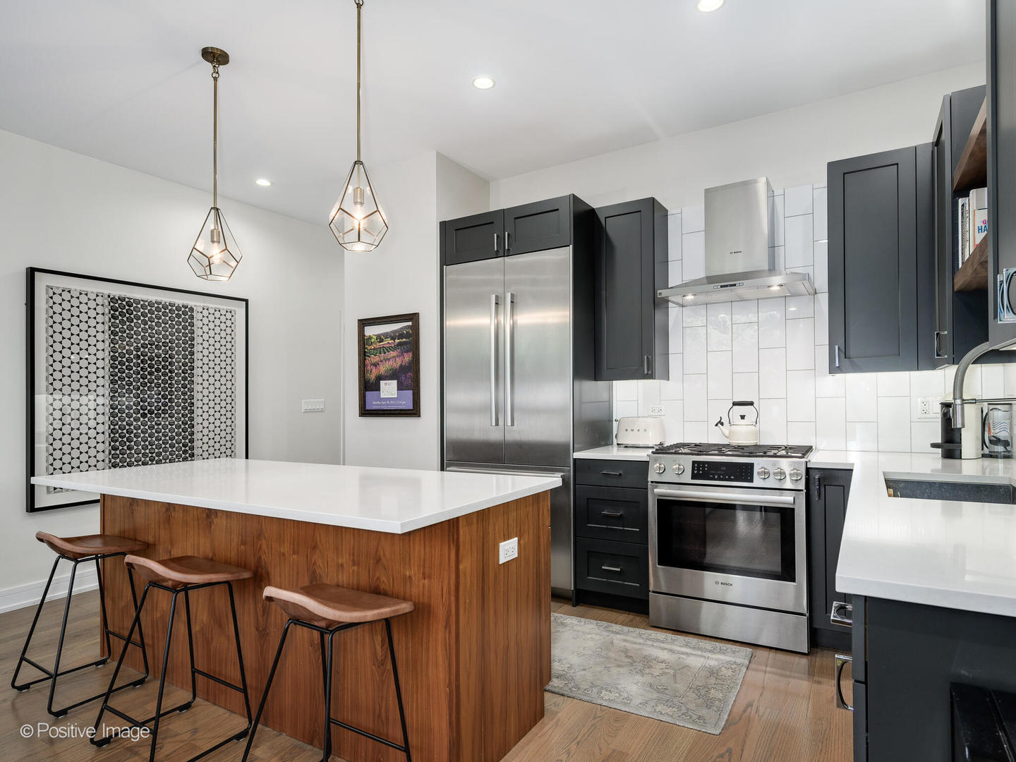 1513 W Ohio Street Unit: 2W