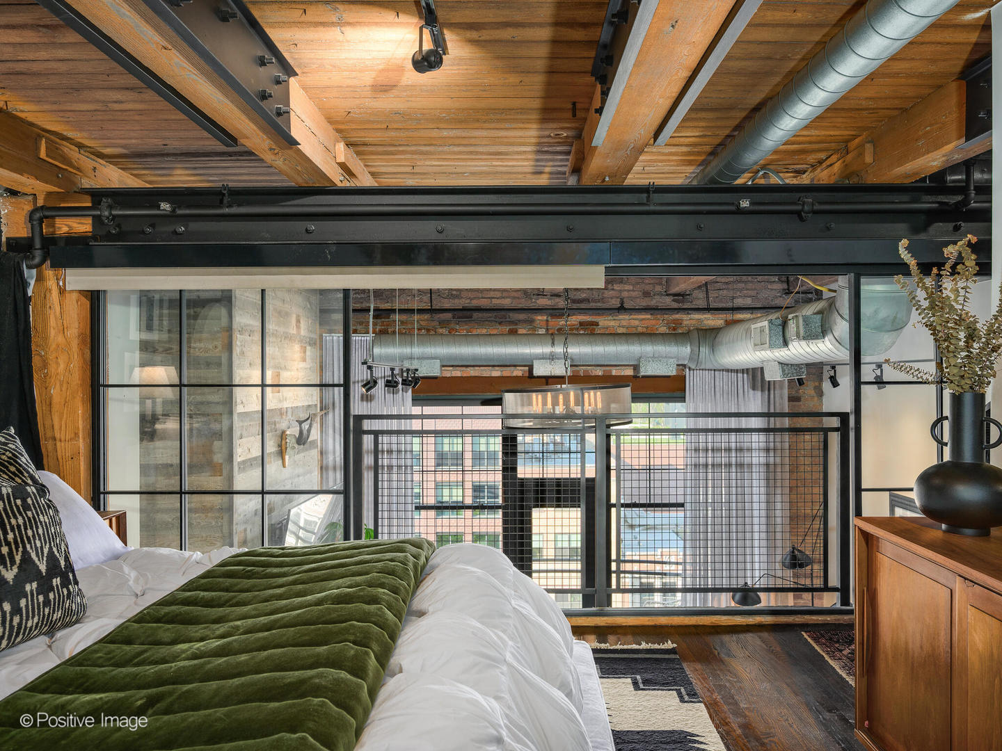 1000 W WASHINGTON Boulevard Unit: 542