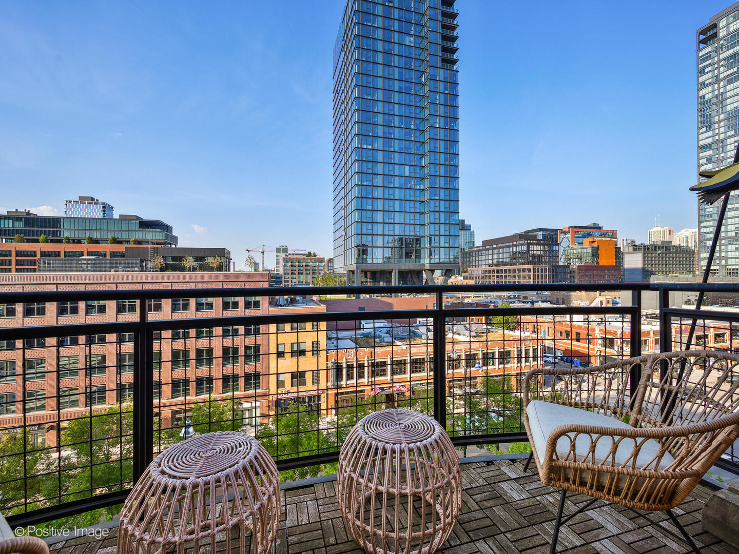 1000 W WASHINGTON Boulevard Unit: 542