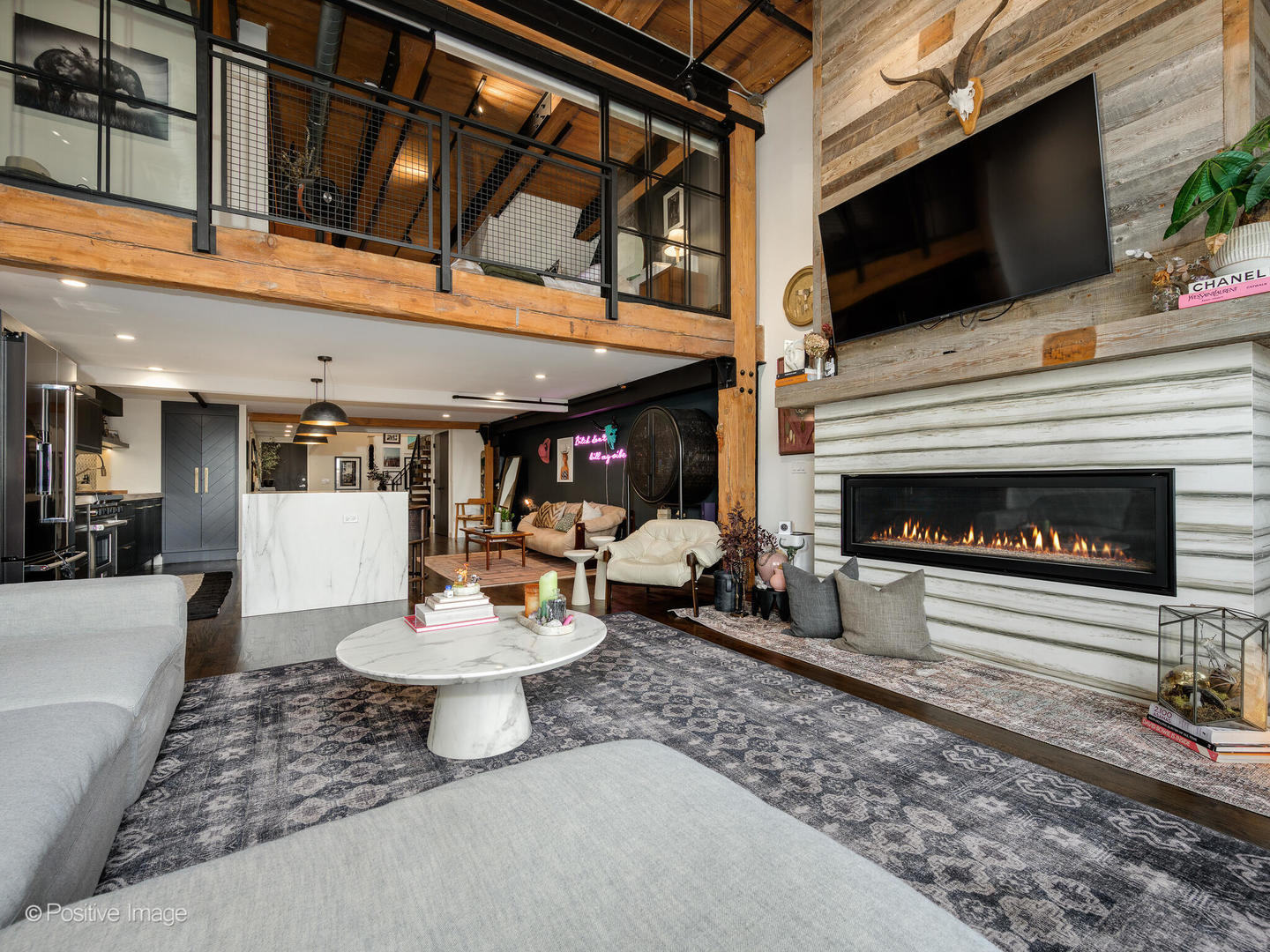 1000 W WASHINGTON Boulevard Unit: 542