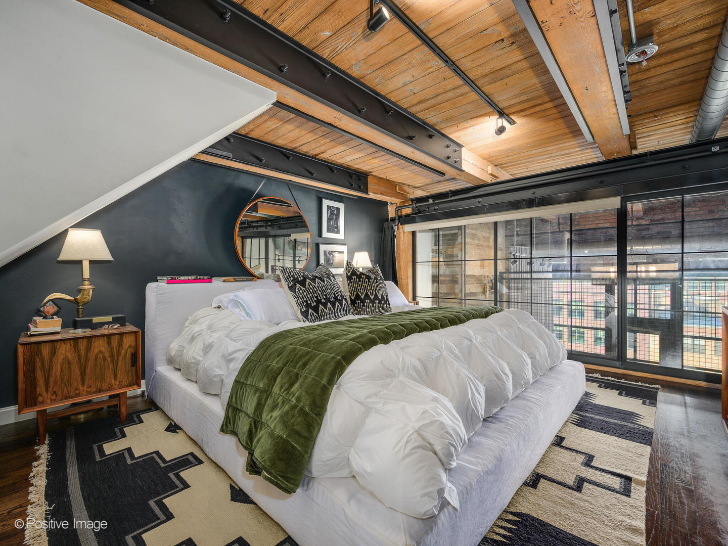 1000 W WASHINGTON Boulevard Unit: 542