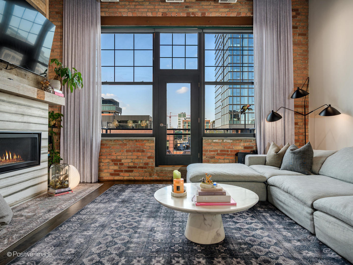 1000 W WASHINGTON Boulevard Unit: 542