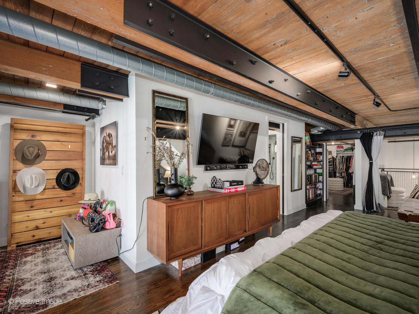 1000 W WASHINGTON Boulevard Unit: 542