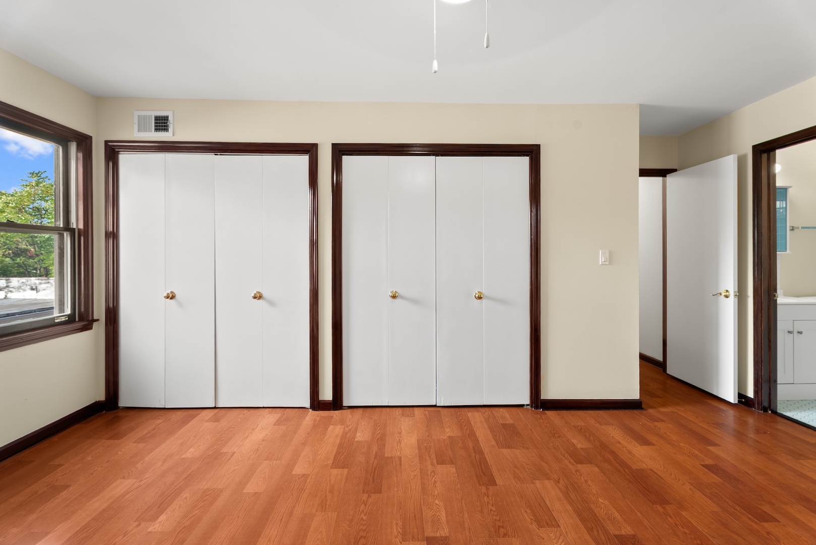 6517 N CALIFORNIA Avenue Unit: 303