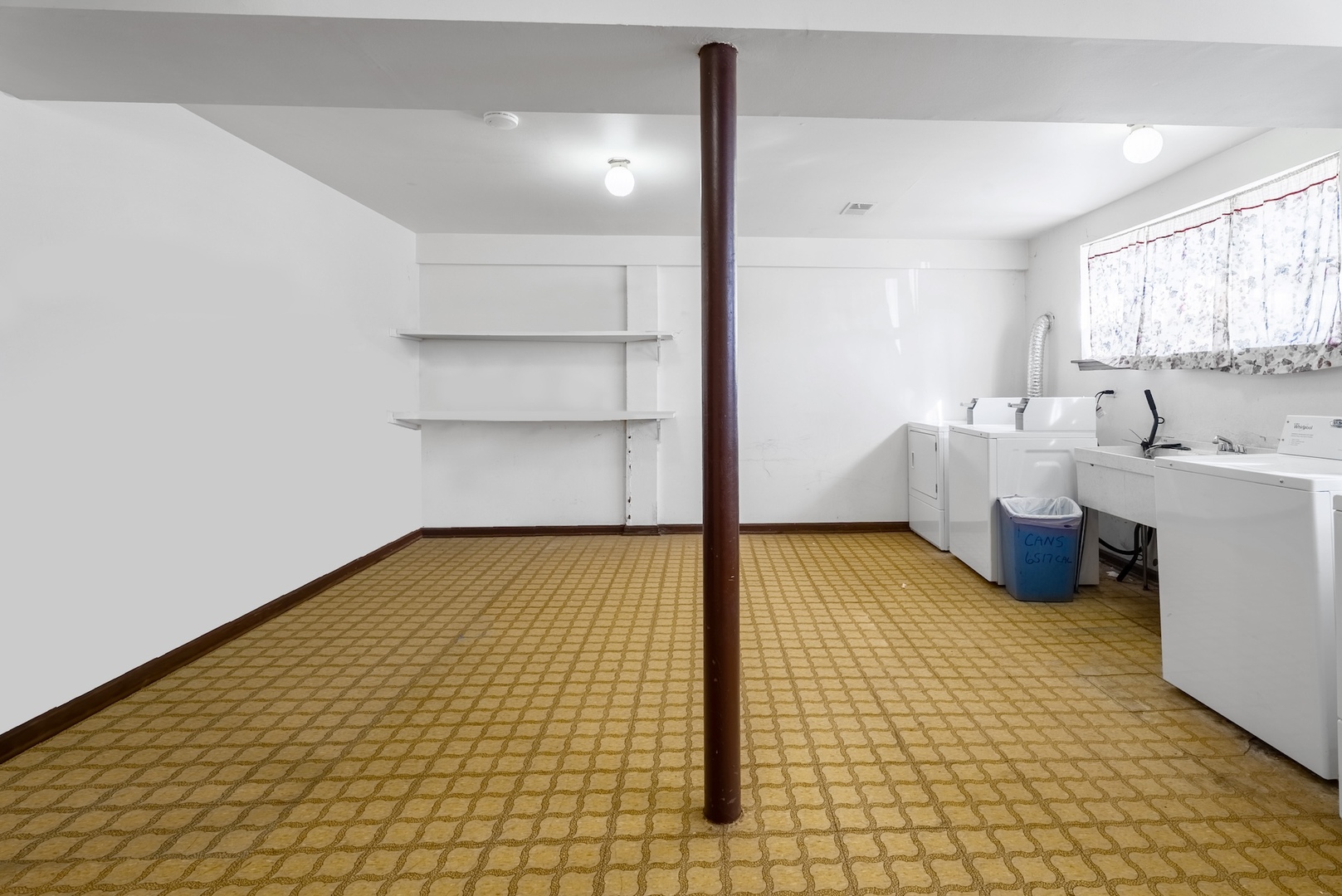 6517 N CALIFORNIA Avenue Unit: 303