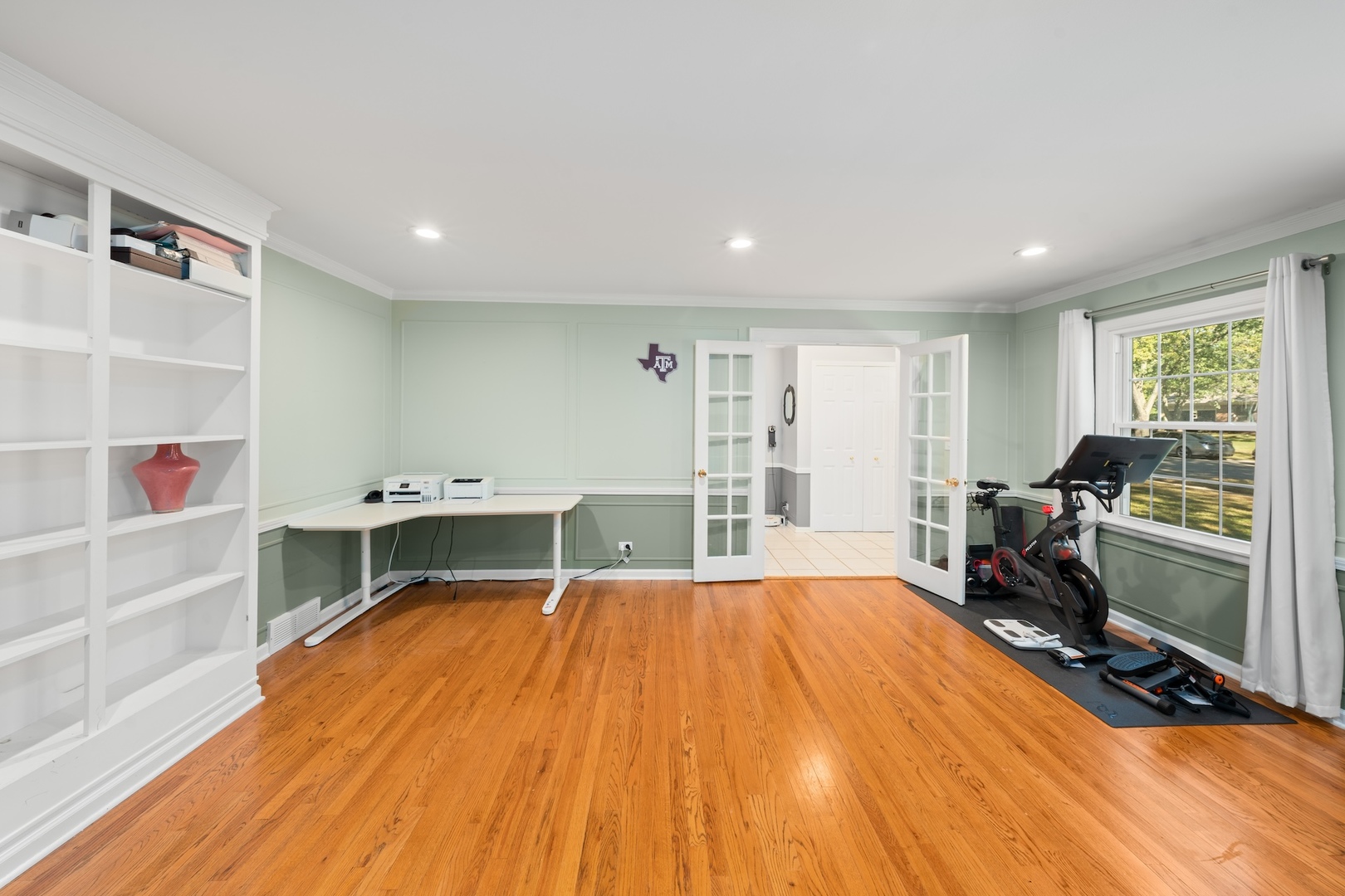 25W257 Gunston Avenue