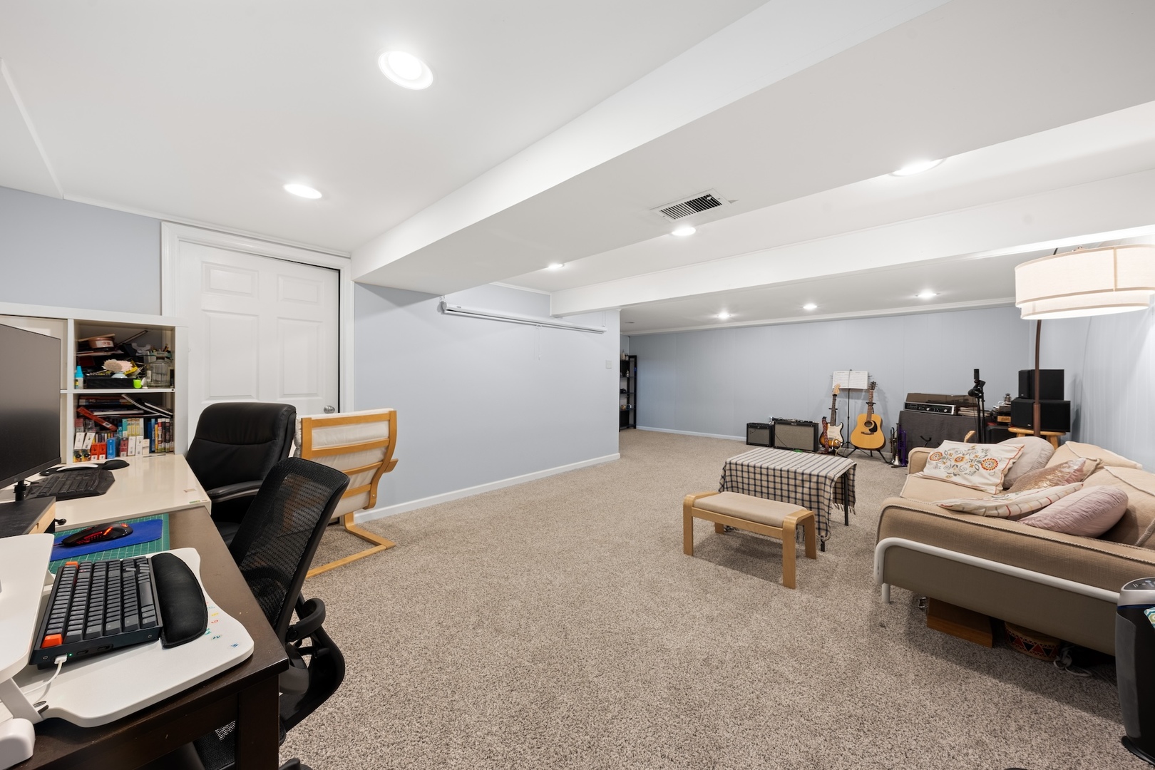 25W257 Gunston Avenue