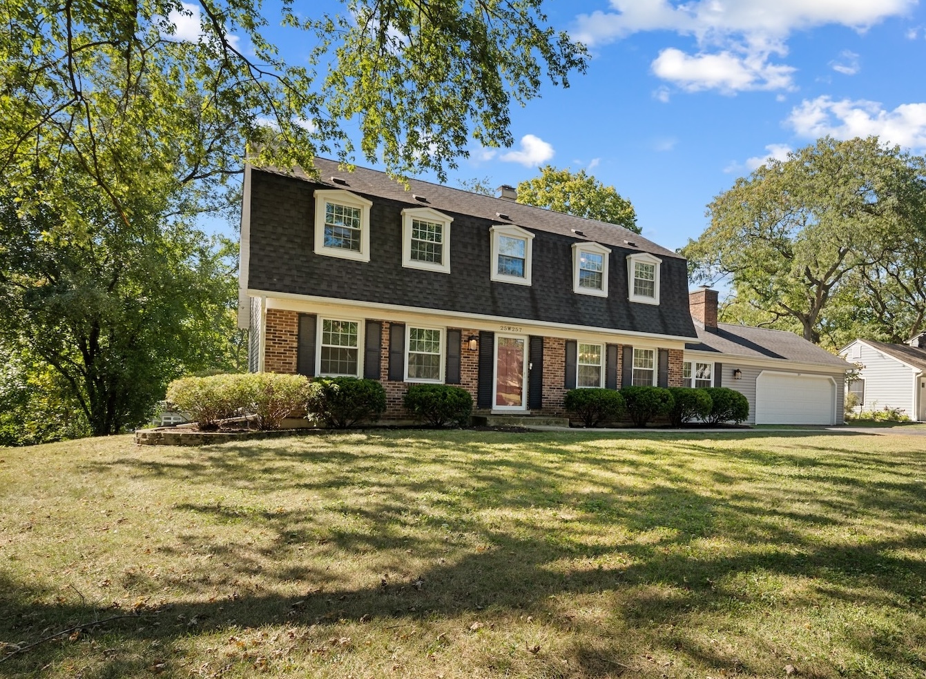 25W257 Gunston Avenue