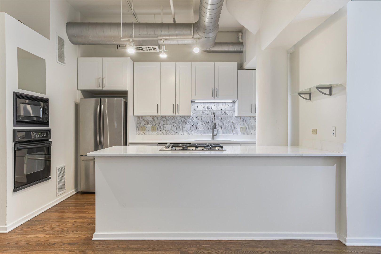 130 S CANAL Street Unit: 624