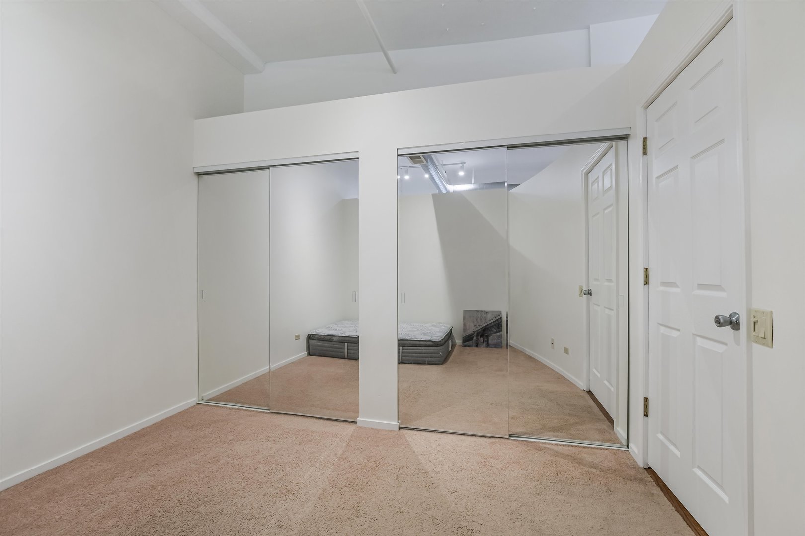 130 S CANAL Street Unit: 624