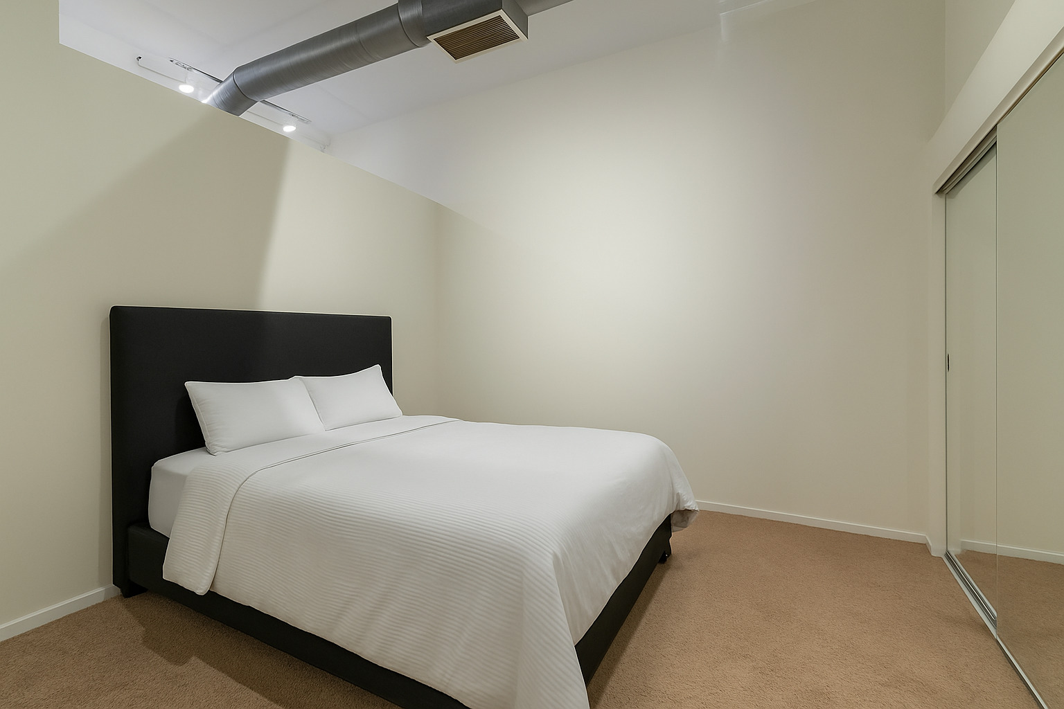 130 S CANAL Street Unit: 624