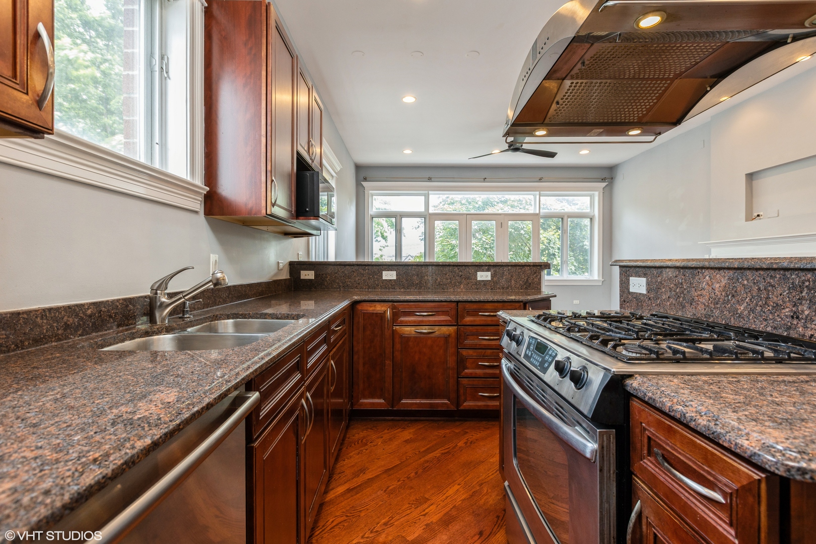 2451 W Cortland Street Unit: 3