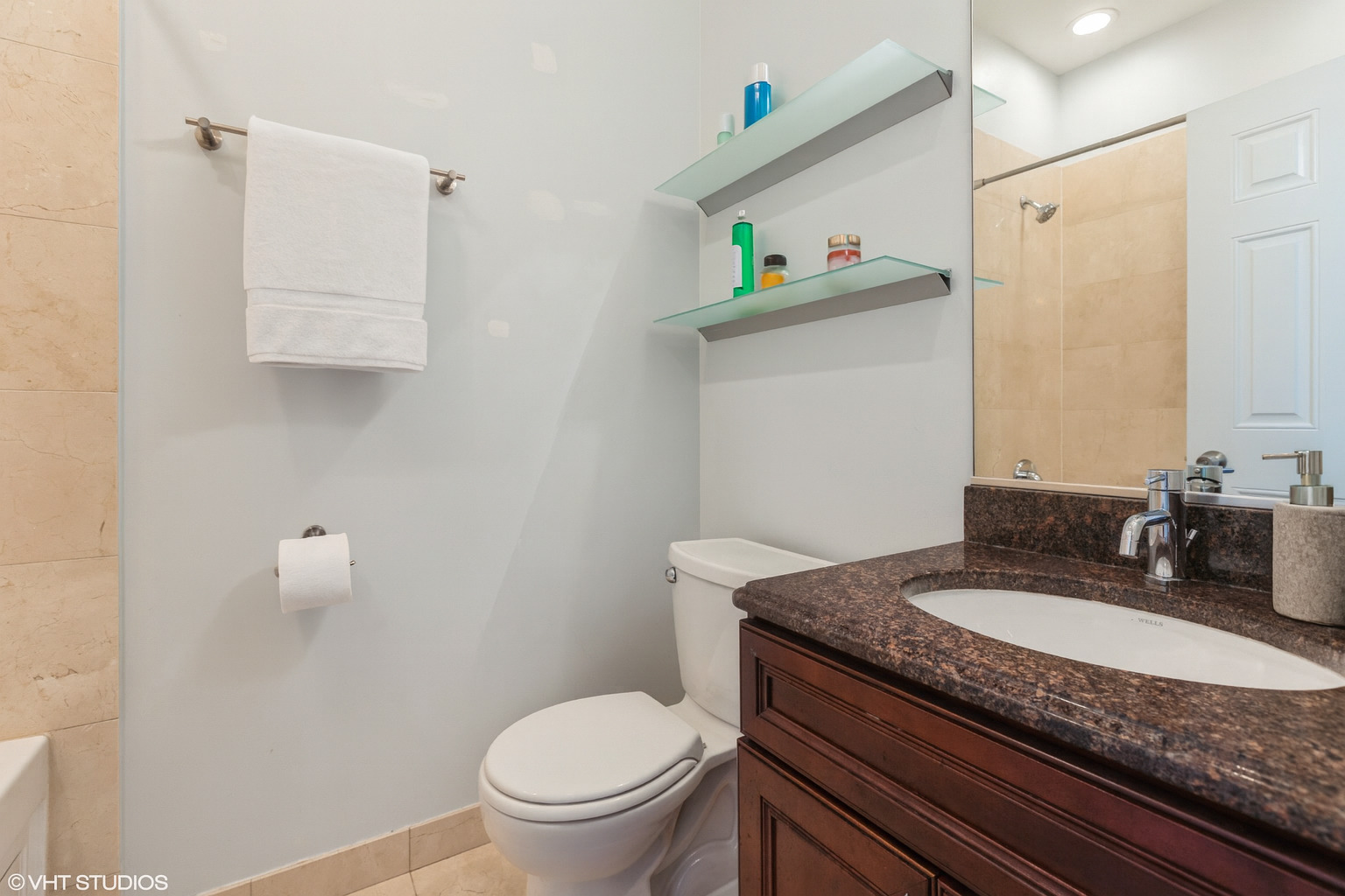 2451 W Cortland Street Unit: 3
