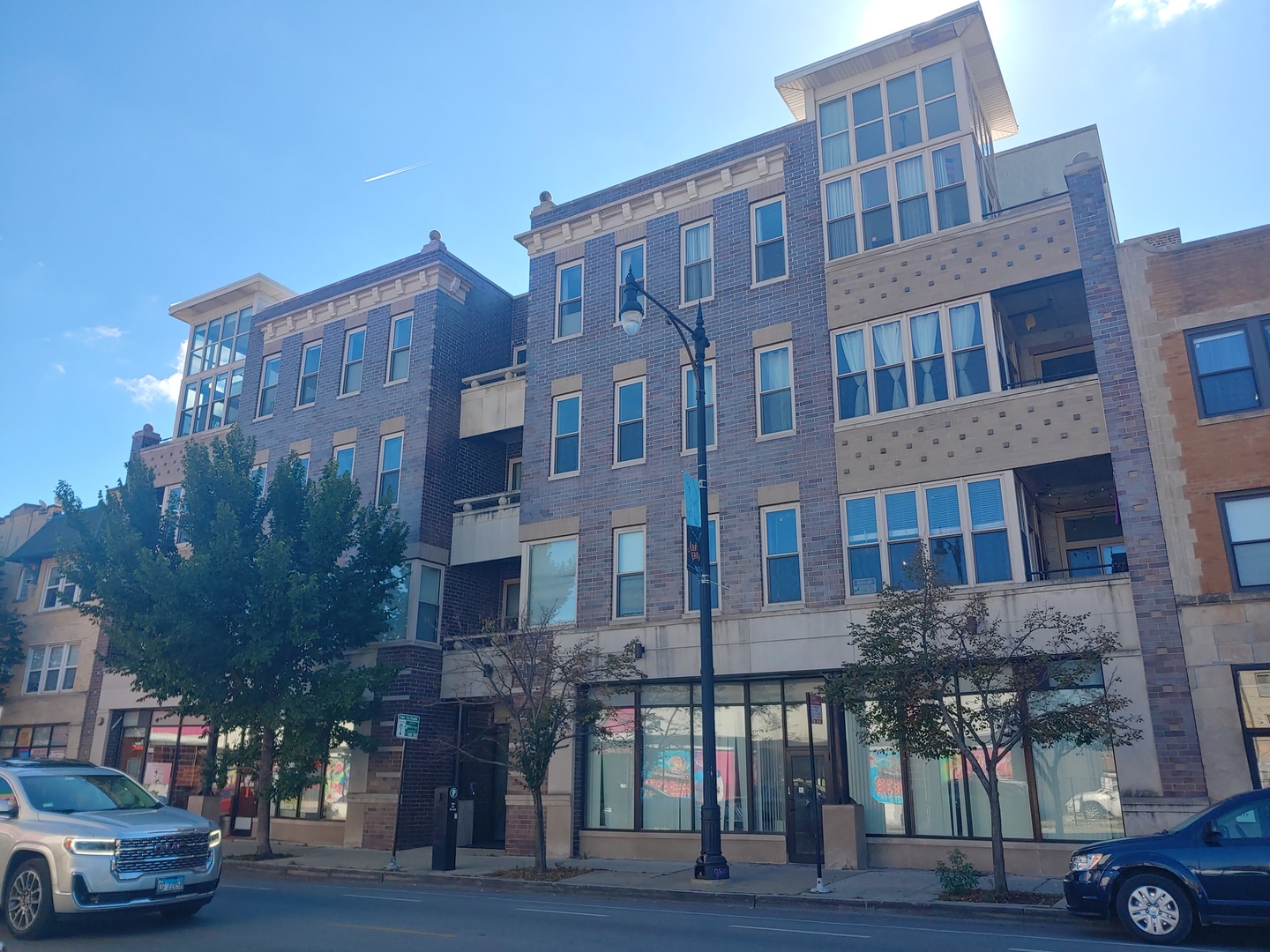 3113 W Lawrence Avenue Unit: A301