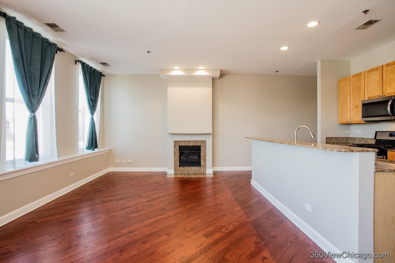 3113 W Lawrence Avenue Unit: A301