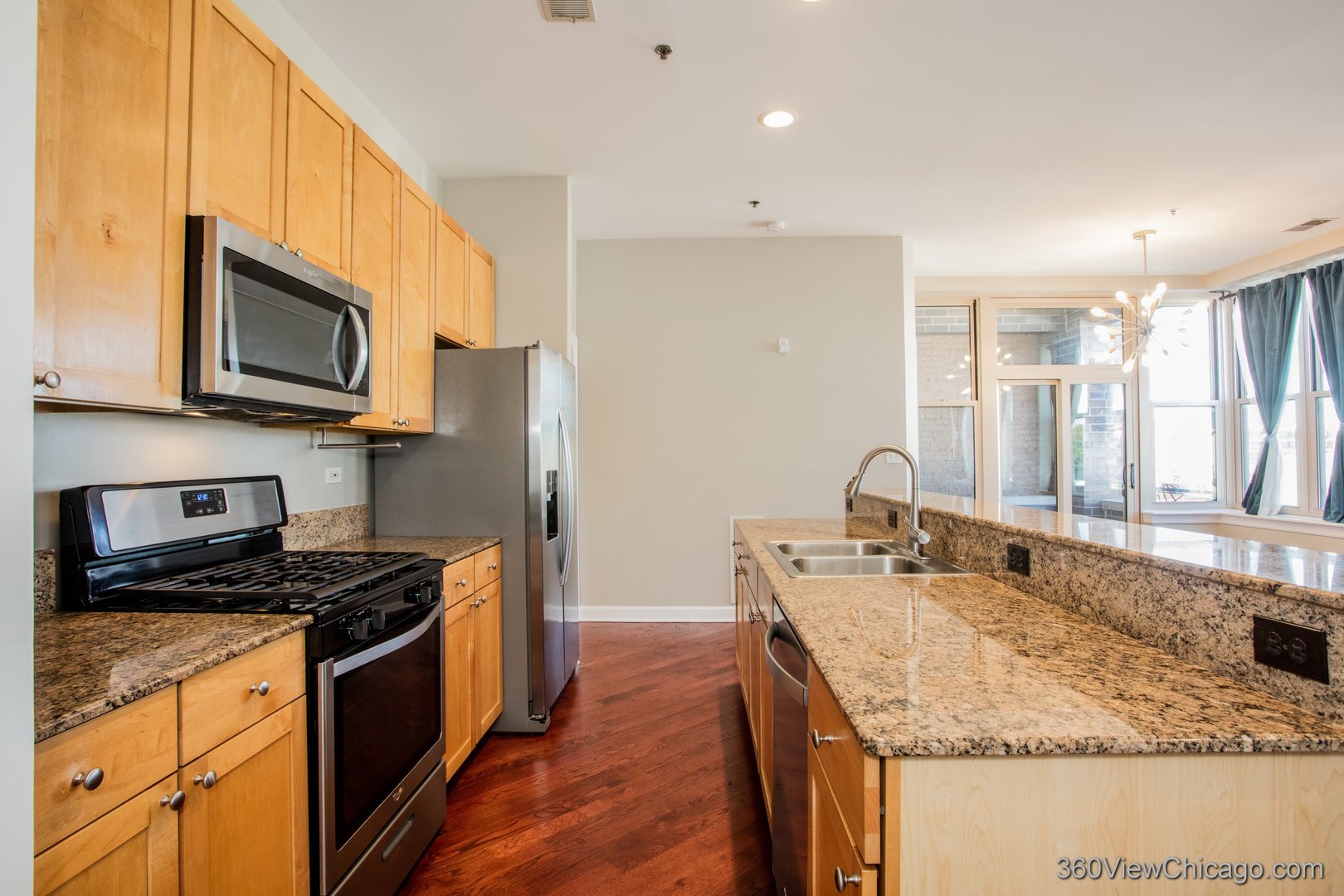 3113 W Lawrence Avenue Unit: A301