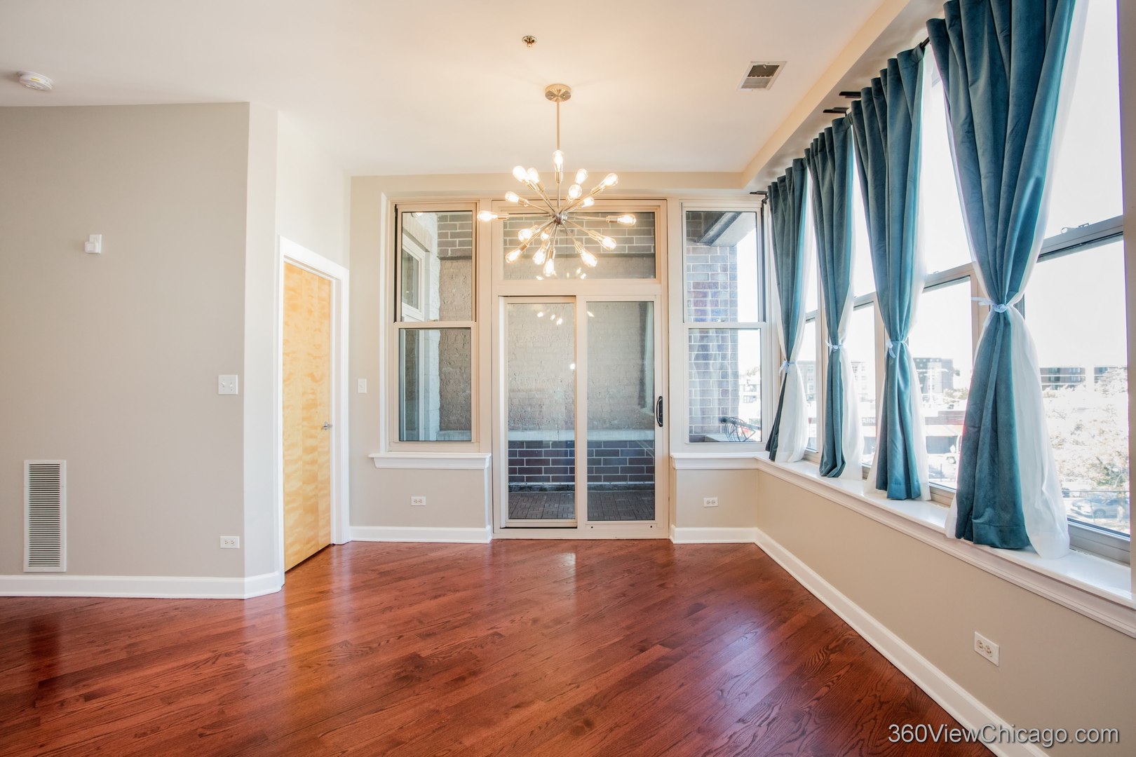 3113 W Lawrence Avenue Unit: A301