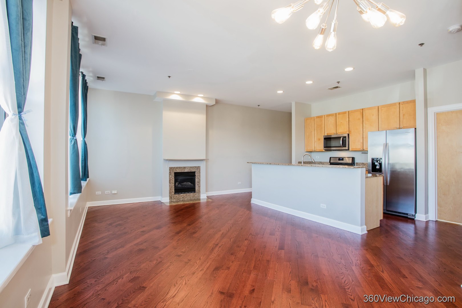 3113 W Lawrence Avenue Unit: A301