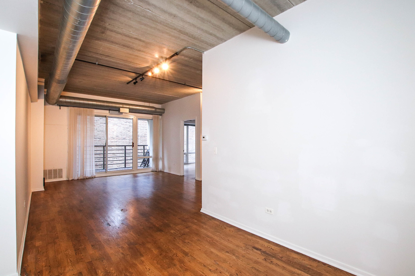 1440 S michigan Avenue Unit: 317