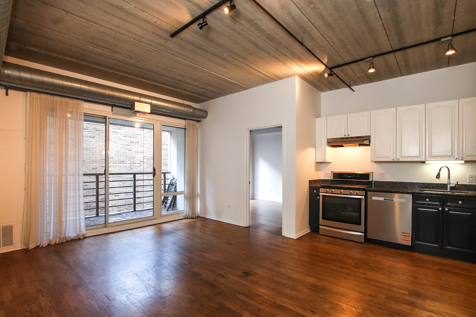 1440 S michigan Avenue Unit: 317