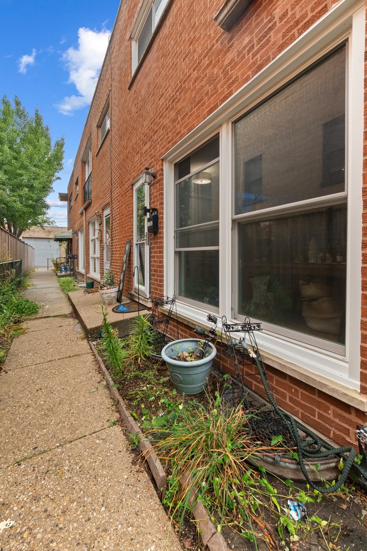 4726 N Winchester Avenue Unit: C