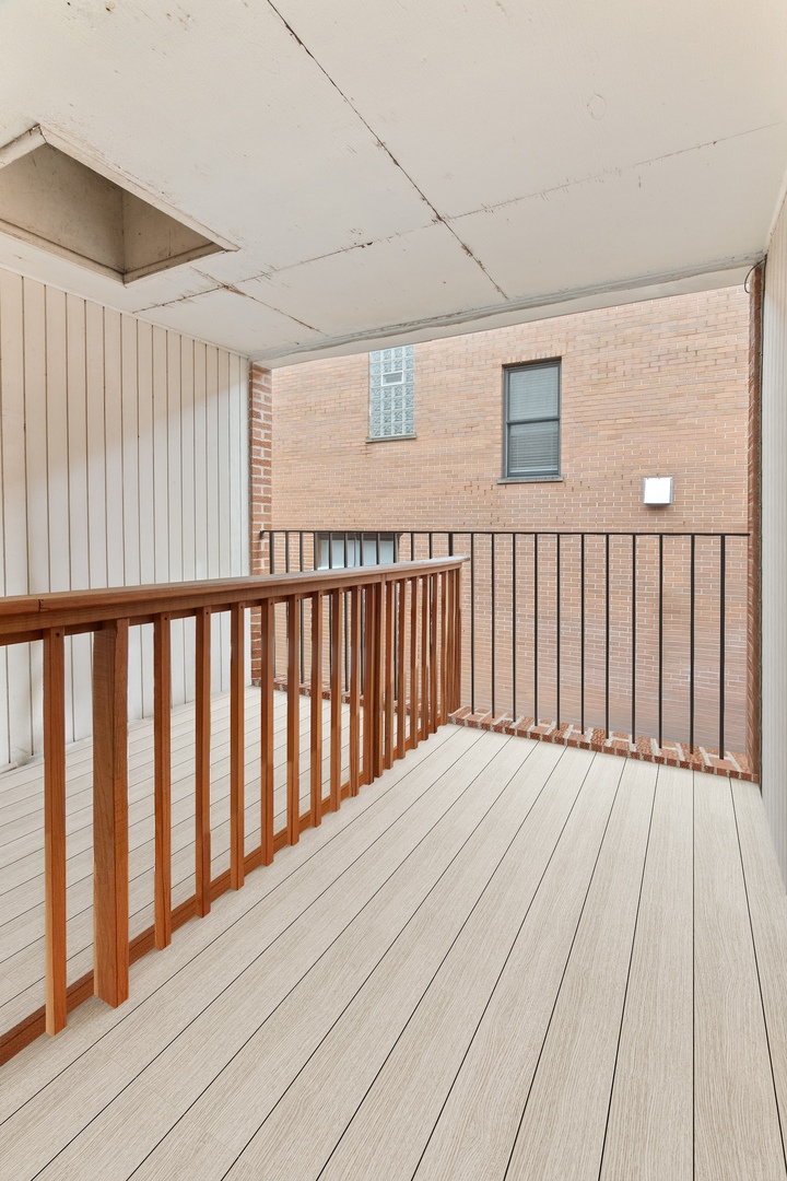 4726 N Winchester Avenue Unit: C