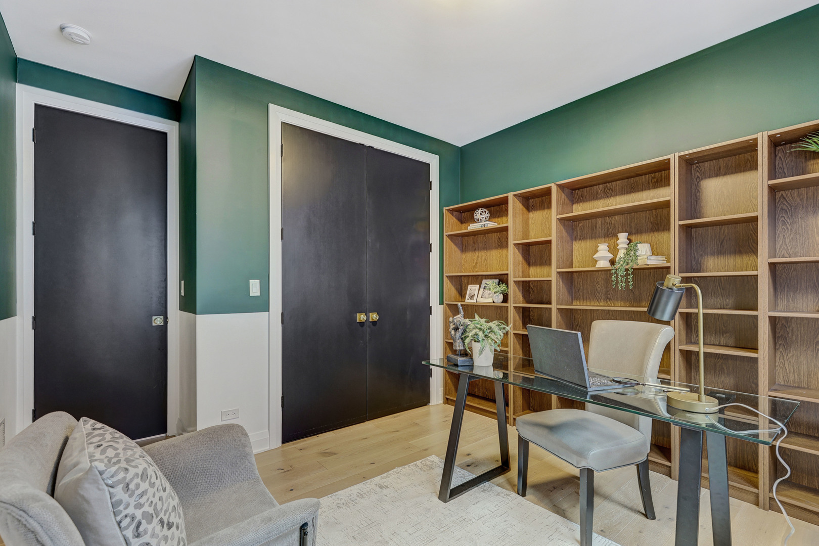 3406 N Keating Avenue