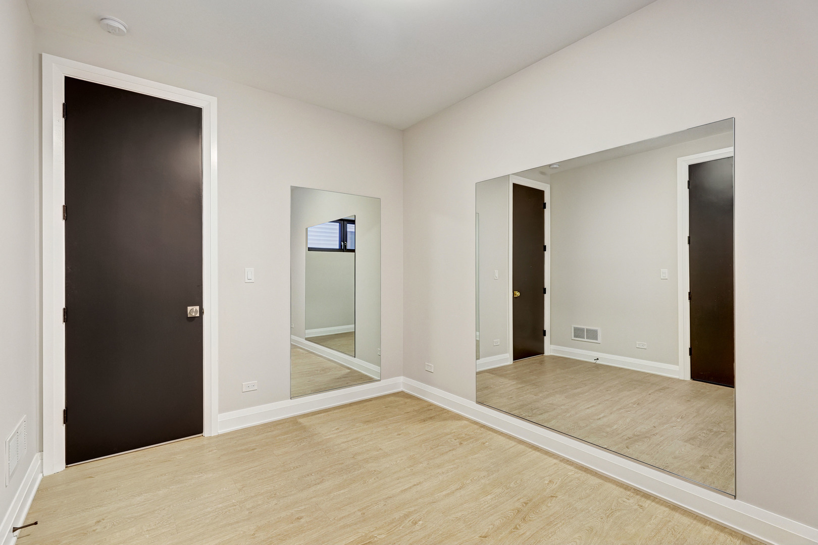 3406 N Keating Avenue