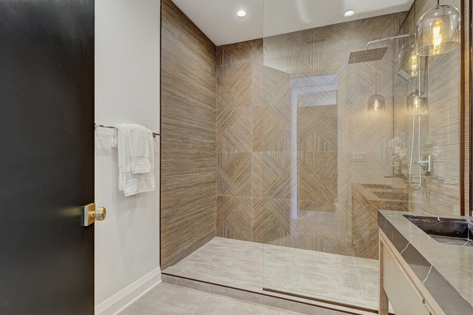 3406 N Keating Avenue