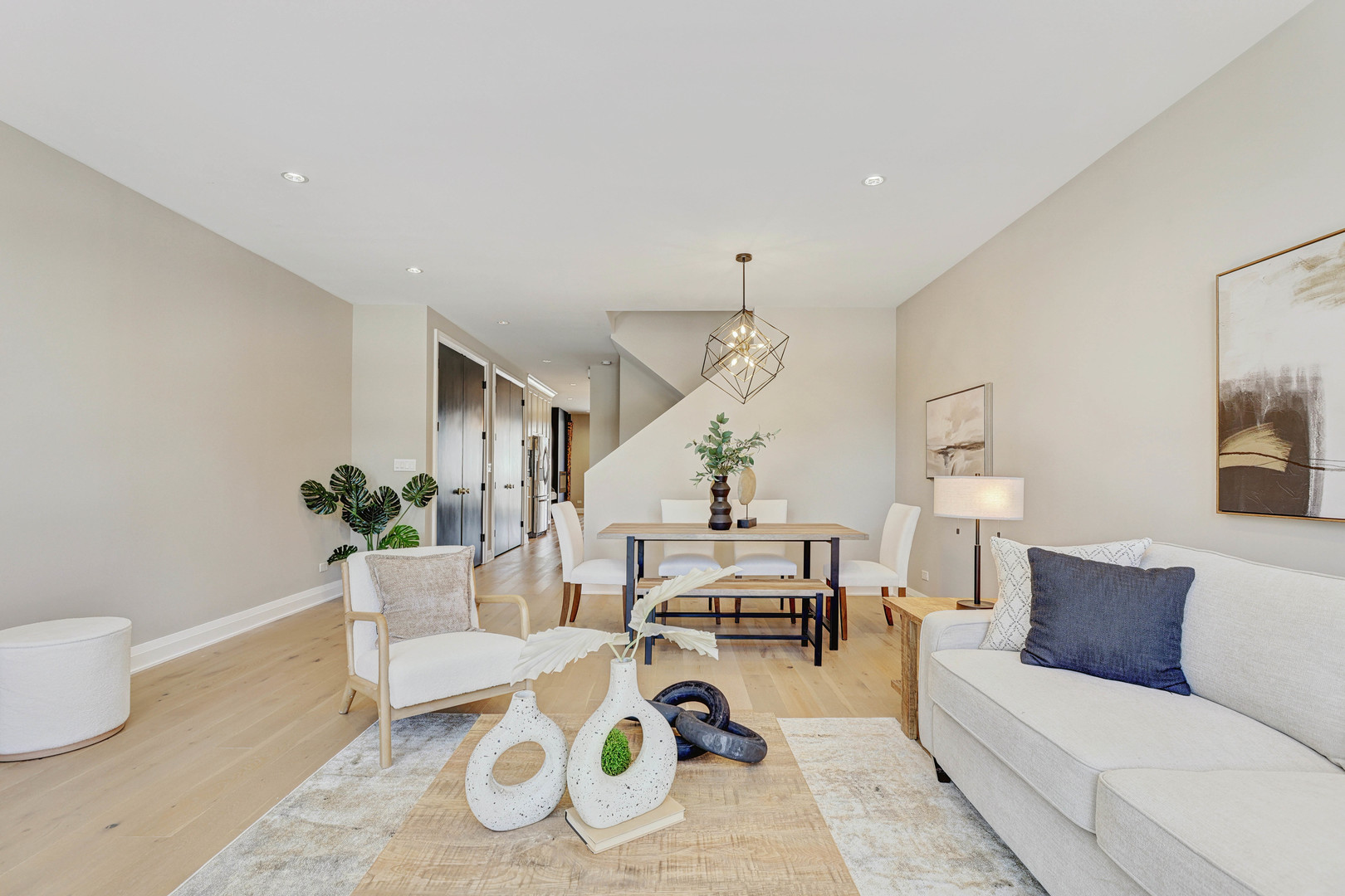 3406 N Keating Avenue