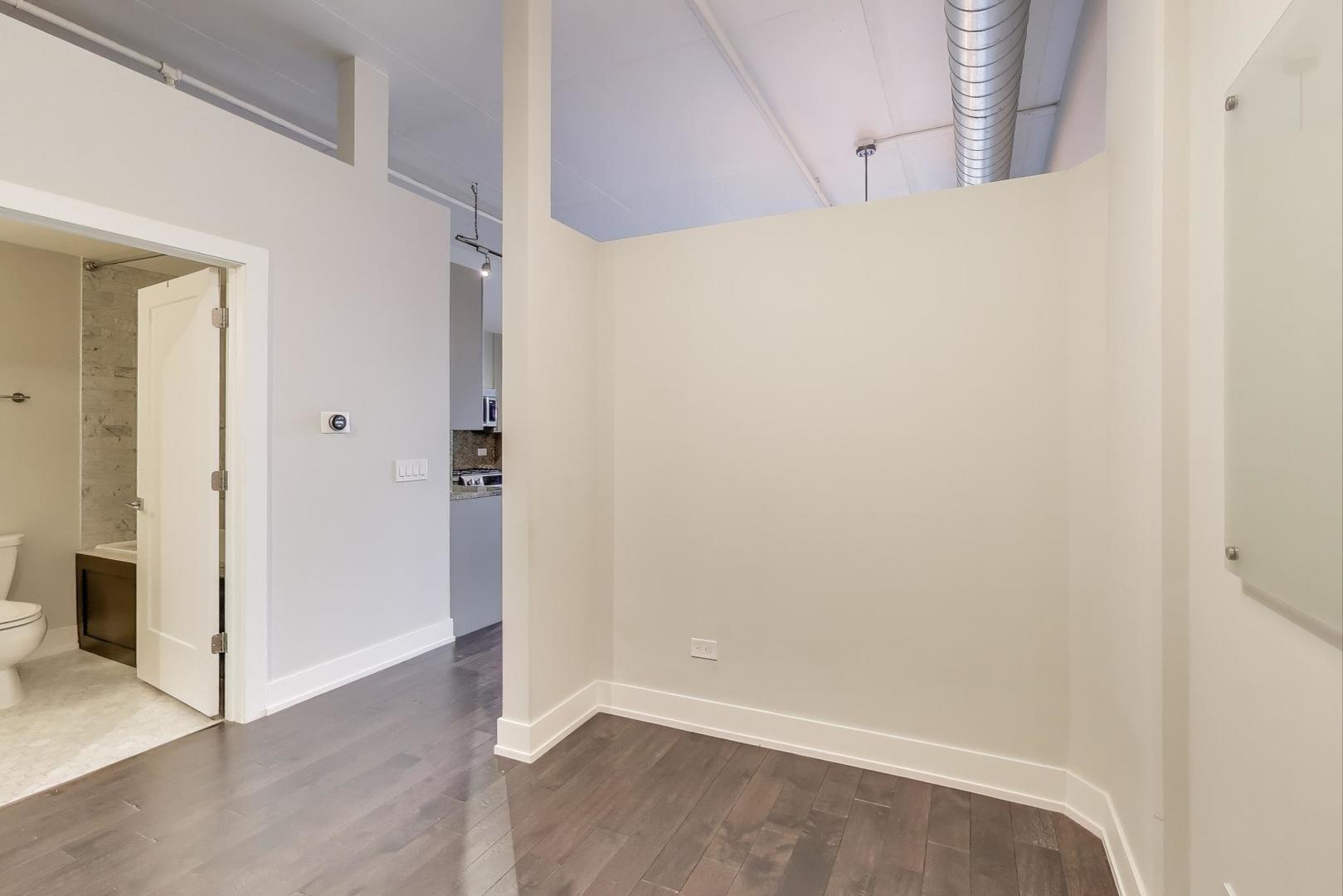 1301 W Madison Street Unit: 315