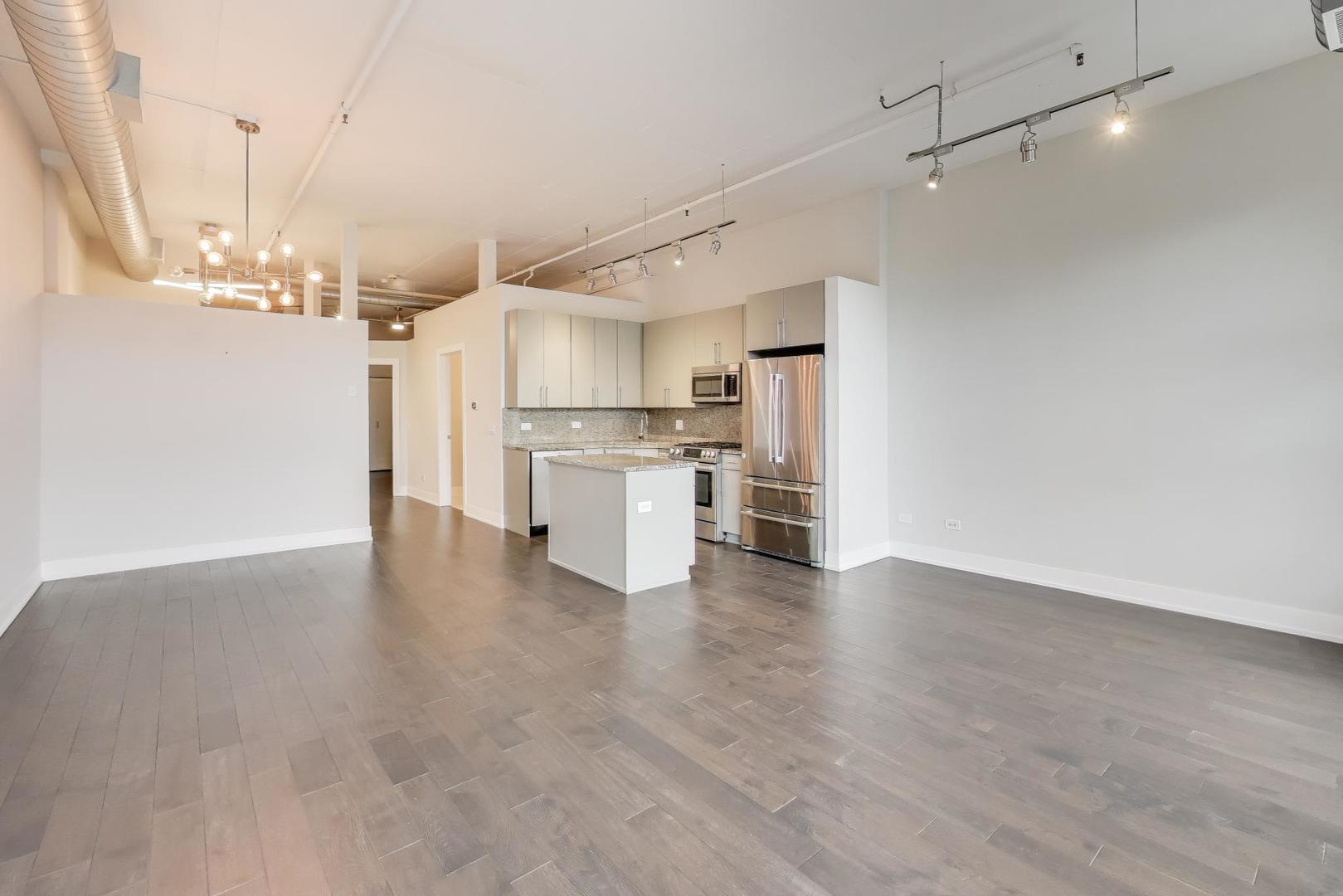 1301 W Madison Street Unit: 315