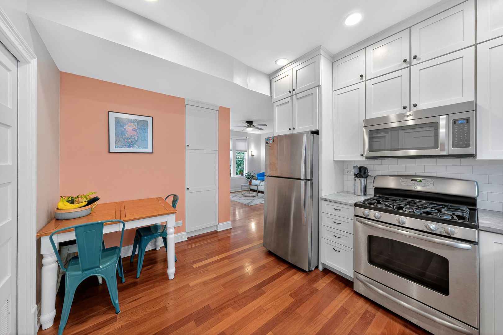 2578 W Lyndale Street Unit: 2