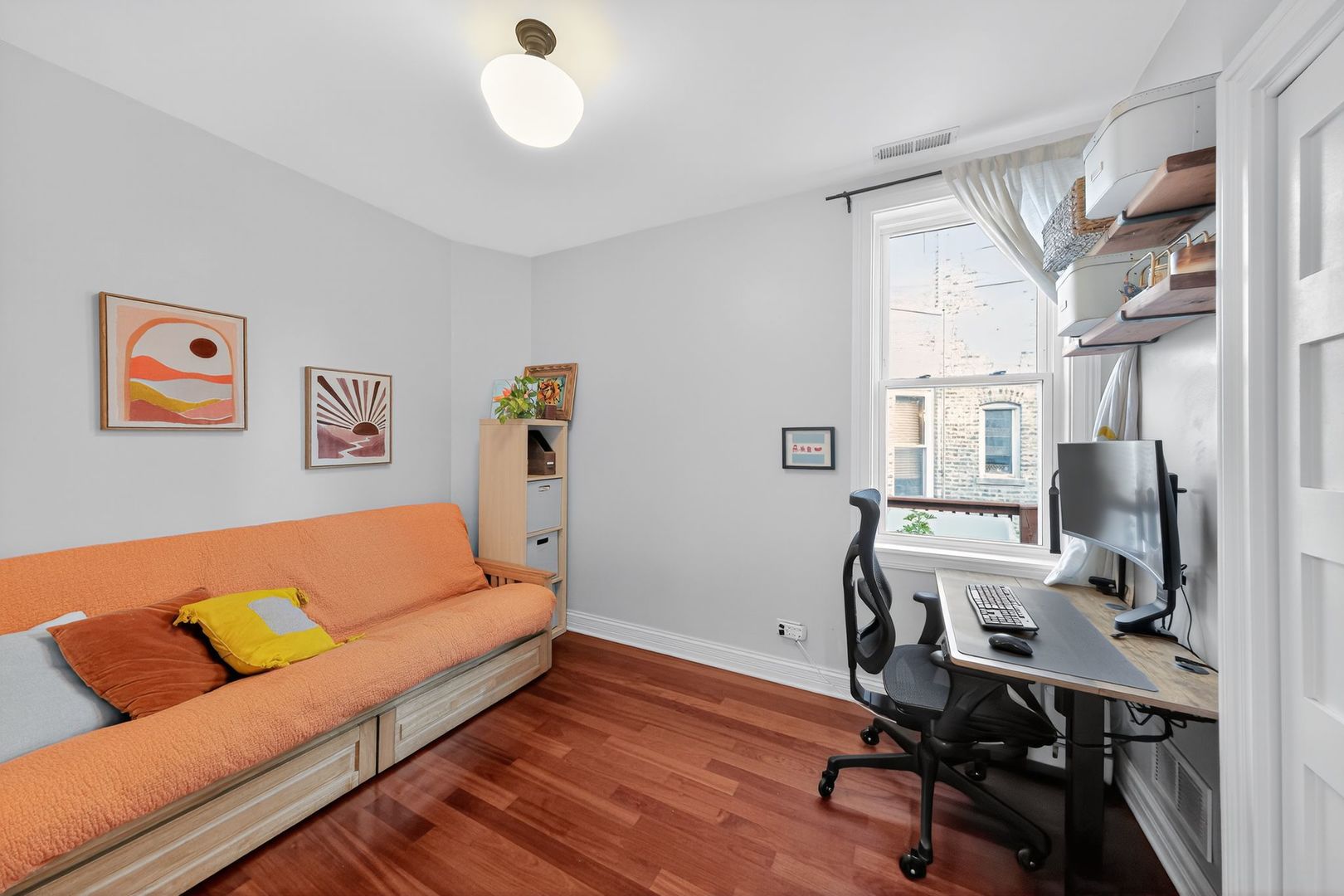 2578 W Lyndale Street Unit: 2