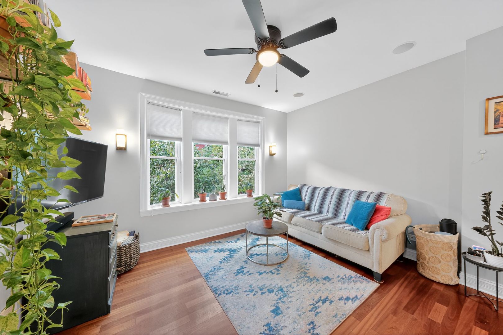 2578 W Lyndale Street Unit: 2